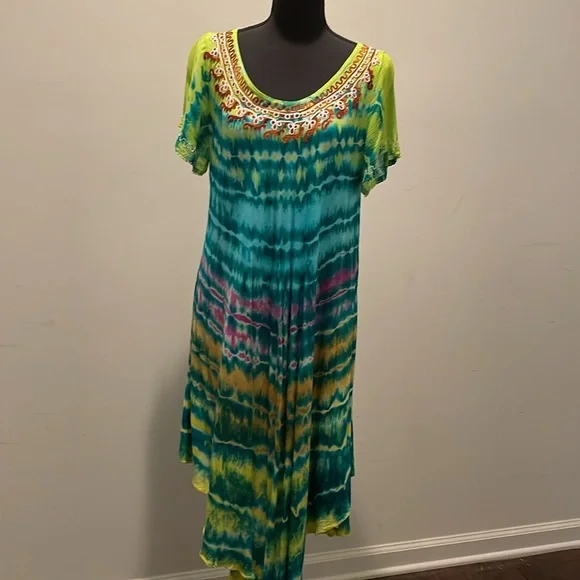 Wine’s Tie-Dye Summer Dress Short Sleeves Embroidered Size OS - Picture 9 of 13